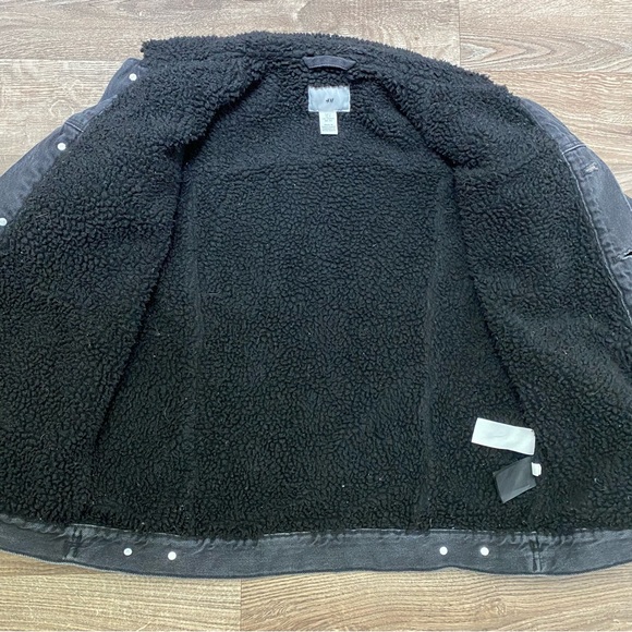 Sherpa Lined Denim Trucker Jacket - Picture 5 of 13